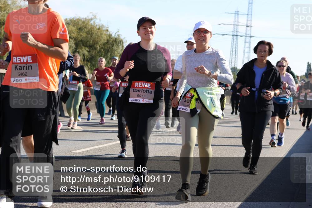 03.10.2025 - Köhlbrandbrückenlauf Strokosch-Dieckow http://msf.ph/oto/9109417 03.10.2025 12:24:27 Position 3 5462, 5017, 3 meine-sportfotos.de