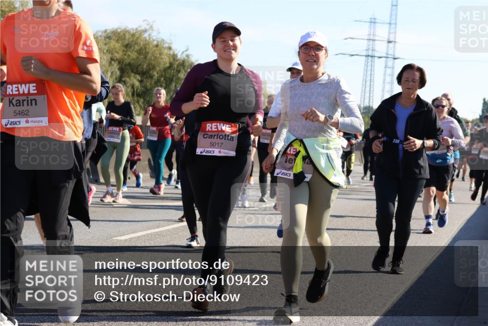 03.10.2025 - Köhlbrandbrückenlauf Strokosch-Dieckow http://msf.ph/oto/9109423 03.10.2025 12:24:27 Position 3 5462, 5017, 49, 3 meine-sportfotos.de