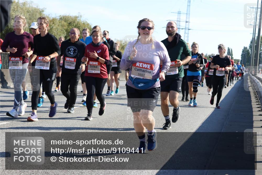 03.10.2025 - Köhlbrandbrückenlauf Strokosch-Dieckow http://msf.ph/oto/9109441 03.10.2025 12:24:30 Position 3 6401, 6403, 6103, 5514, 5557, 6443 meine-sportfotos.de