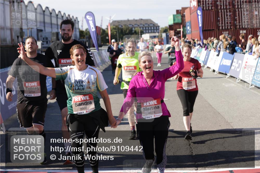 03.10.2025 - Köhlbrandbrückenlauf Jannik Wohlers http://msf.ph/oto/9109442 03.10.2025 13:29:44 Ziel 4629, 4660, 4714, 4720, 4733, 5119, 5120, 5260, 5333, 5482, 5574, 6066, 6093, 6215, 6439, 6543, 6555 meine-sportfotos.de