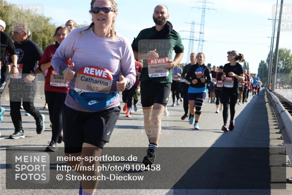 03.10.2025 - Köhlbrandbrückenlauf Strokosch-Dieckow http://msf.ph/oto/9109458 03.10.2025 12:24:31 Position 3 5514, 5557, 6443 meine-sportfotos.de