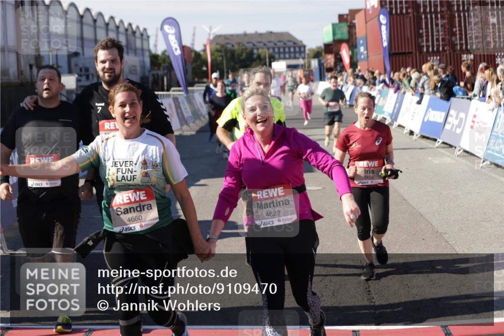 03.10.2025 - Köhlbrandbrückenlauf Jannik Wohlers http://msf.ph/oto/9109470 03.10.2025 13:29:44 Ziel 4629, 4660, 4714, 4720, 4733, 5119, 5120, 5260, 5333, 5482, 5574, 6066, 6093, 6215, 6439, 6543, 6555 meine-sportfotos.de