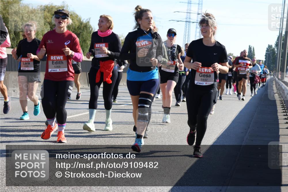 03.10.2025 - Köhlbrandbrückenlauf Strokosch-Dieckow http://msf.ph/oto/9109482 03.10.2025 12:24:33 Position 3 5497, 5289, 5368, 6442 meine-sportfotos.de