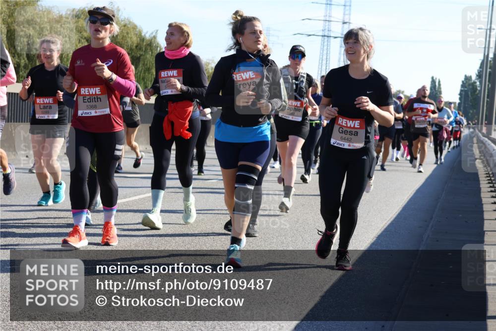 03.10.2025 - Köhlbrandbrückenlauf Strokosch-Dieckow http://msf.ph/oto/9109487 03.10.2025 12:24:34 Position 3 5368, 5289, 5592, 6442 meine-sportfotos.de