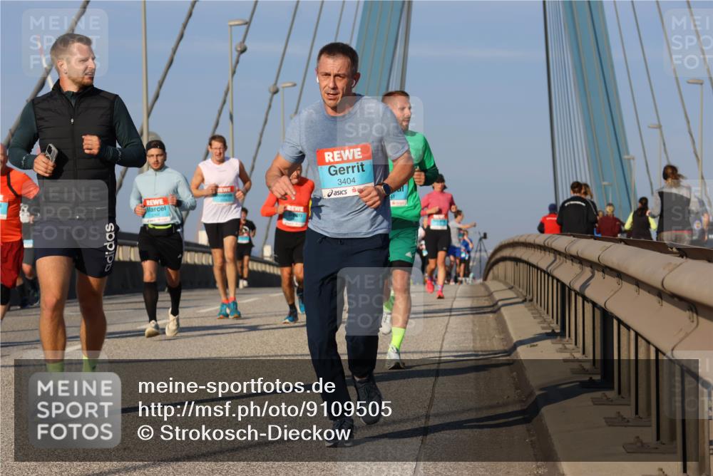 03.10.2025 - Köhlbrandbrückenlauf Strokosch-Dieckow http://msf.ph/oto/9109505 03.10.2025 09:40:44 Position 2 3404 meine-sportfotos.de
