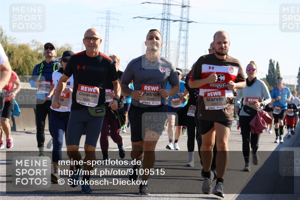 03.10.2025 - Köhlbrandbrückenlauf Strokosch-Dieckow http://msf.ph/oto/9109515 03.10.2025 12:24:39 Position 3 5416, 5248, 15, 5246, 5247 meine-sportfotos.de