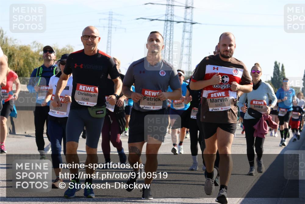 03.10.2025 - Köhlbrandbrückenlauf Strokosch-Dieckow http://msf.ph/oto/9109519 03.10.2025 12:24:39 Position 3 5416, 5246, 5248, 5337, 5247, 292 meine-sportfotos.de
