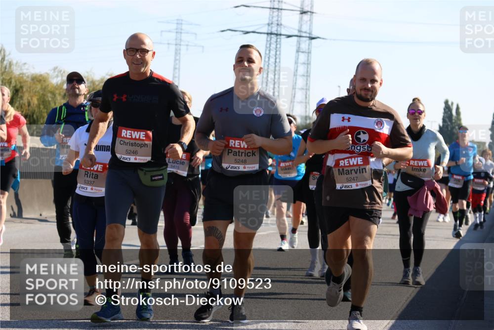 03.10.2025 - Köhlbrandbrückenlauf Strokosch-Dieckow http://msf.ph/oto/9109523 03.10.2025 12:24:39 Position 3 5337, 5246, 5248, 5415, 5247, 5292 meine-sportfotos.de