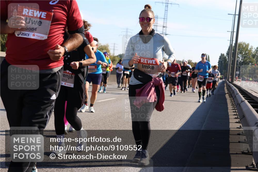03.10.2025 - Köhlbrandbrückenlauf Strokosch-Dieckow http://msf.ph/oto/9109552 03.10.2025 12:24:44 Position 3 5584, 314, 5292 meine-sportfotos.de