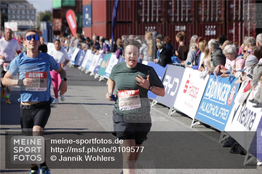 03.10.2025 - Köhlbrandbrückenlauf Jannik Wohlers http://msf.ph/oto/9109577 03.10.2025 13:29:48 Ziel 4629, 4660, 4714, 4720, 4733, 4825, 5119, 5120, 5260, 5333, 5574, 5930, 5944, 6066, 6093, 6215, 6234 meine-sportfotos.de