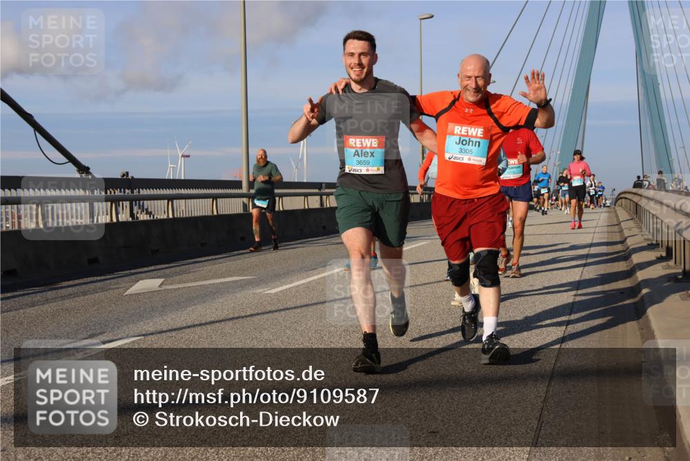 03.10.2025 - Köhlbrandbrückenlauf Strokosch-Dieckow http://msf.ph/oto/9109587 03.10.2025 09:40:49 Position 2 3659, 3305, 1273 meine-sportfotos.de