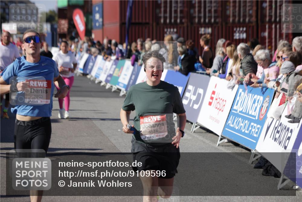 03.10.2025 - Köhlbrandbrückenlauf Jannik Wohlers http://msf.ph/oto/9109596 03.10.2025 13:29:48 Ziel 4629, 4660, 4714, 4720, 4733, 4825, 5119, 5120, 5260, 5333, 5574, 5930, 5944, 6066, 6093, 6215, 6234 meine-sportfotos.de
