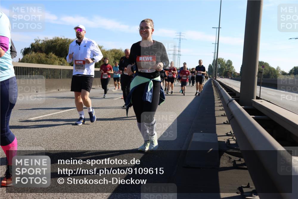 03.10.2025 - Köhlbrandbrückenlauf Strokosch-Dieckow http://msf.ph/oto/9109615 03.10.2025 12:24:58 Position 3 5193, 6825 meine-sportfotos.de