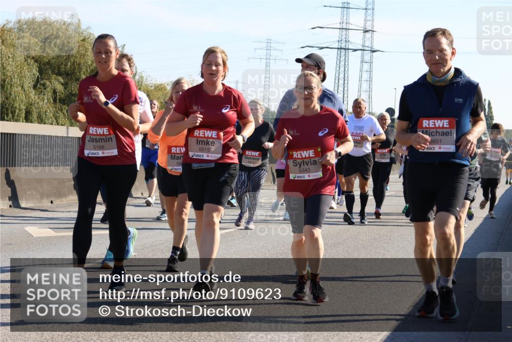 03.10.2025 - Köhlbrandbrückenlauf Strokosch-Dieckow http://msf.ph/oto/9109623 03.10.2025 12:25:01 Position 3 5188, 6515, 55, 6317, 5343, 2, 5601 meine-sportfotos.de