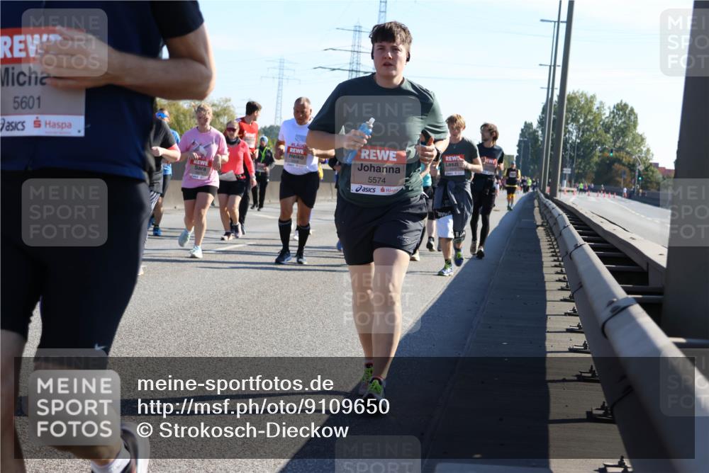 03.10.2025 - Köhlbrandbrückenlauf Strokosch-Dieckow http://msf.ph/oto/9109650 03.10.2025 12:25:04 Position 3 5601, 5574 meine-sportfotos.de