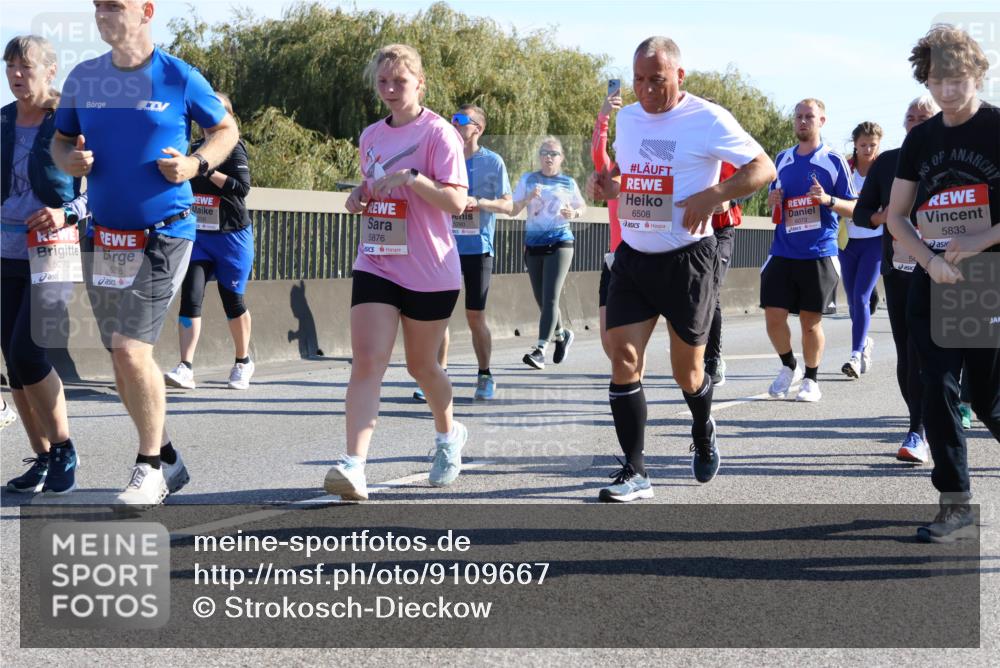 03.10.2025 - Köhlbrandbrückenlauf Strokosch-Dieckow http://msf.ph/oto/9109667 03.10.2025 12:25:08 Position 3 5270, 6218, 5876, 5260, 6508, 6072, 5833 meine-sportfotos.de
