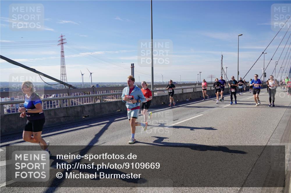 03.10.2025 - Köhlbrandbrückenlauf Michael Burmester http://msf.ph/oto/9109669 03.10.2025 12:52:07 Position 2  meine-sportfotos.de