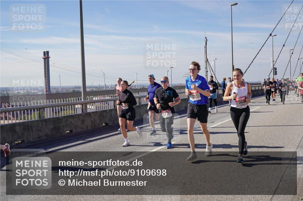 03.10.2025 - Köhlbrandbrückenlauf Michael Burmester http://msf.ph/oto/9109698 03.10.2025 12:52:09 Position 2 5570 meine-sportfotos.de