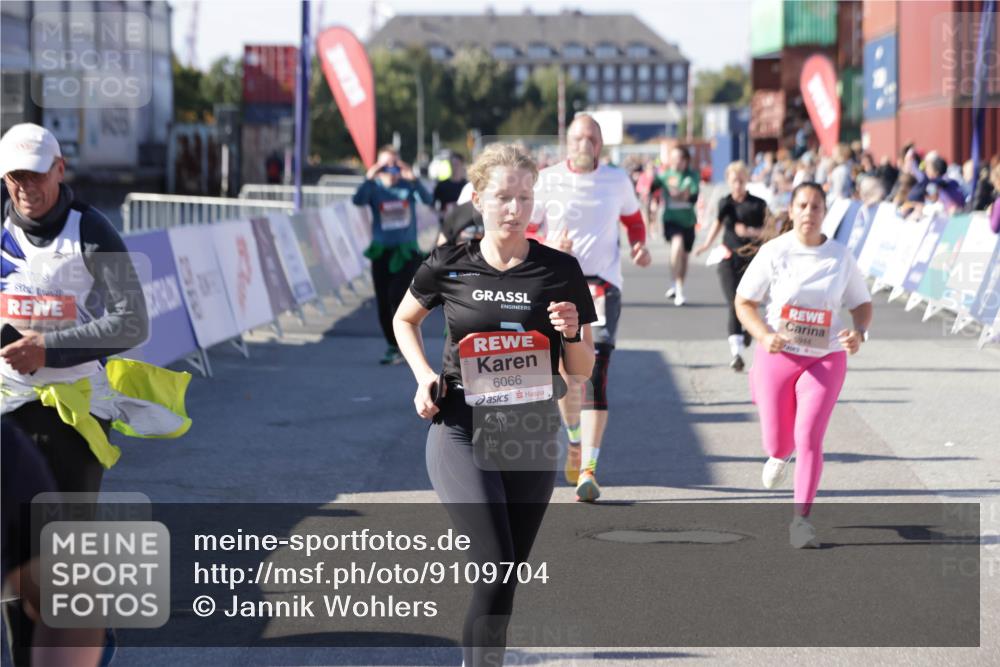 03.10.2025 - Köhlbrandbrückenlauf Jannik Wohlers http://msf.ph/oto/9109704 03.10.2025 13:29:50 Ziel 4629, 4660, 4714, 4720, 4733, 4825, 5119, 5120, 5260, 5333, 5574, 5587, 5621, 5930, 5944, 6066, 6234, 6698 meine-sportfotos.de