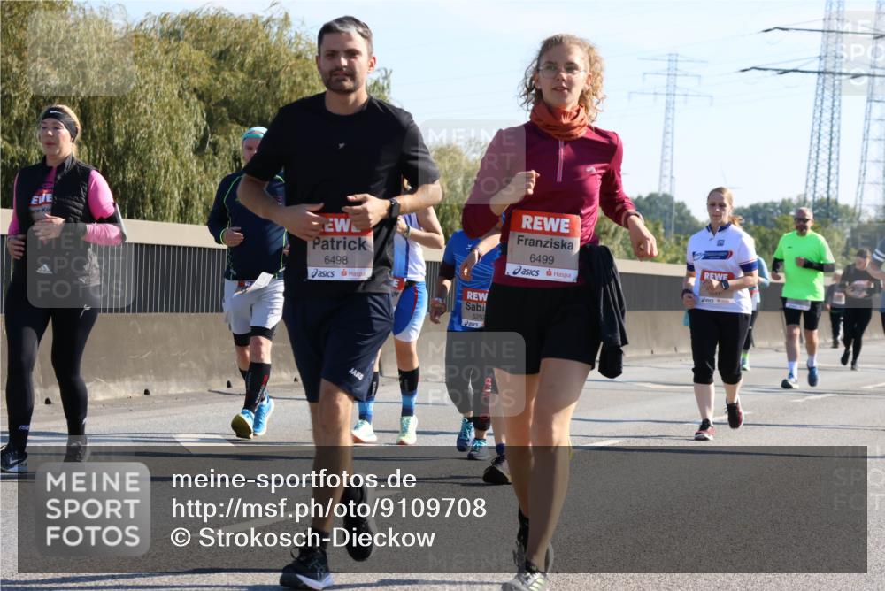 03.10.2025 - Köhlbrandbrückenlauf Strokosch-Dieckow http://msf.ph/oto/9109708 03.10.2025 12:25:15 Position 3 6498, 5252, 6499 meine-sportfotos.de