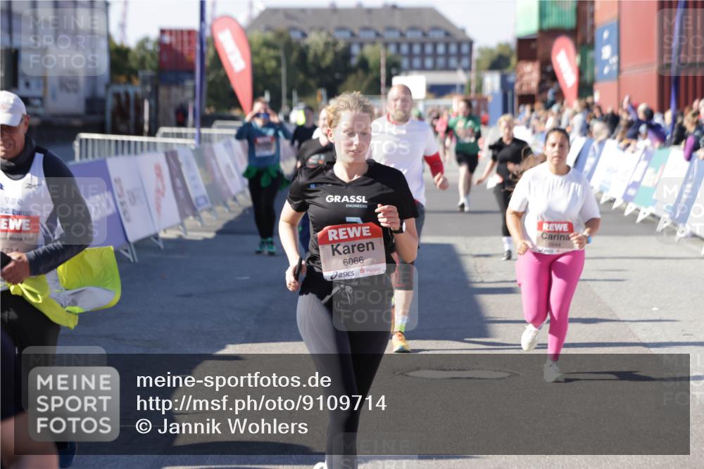 03.10.2025 - Köhlbrandbrückenlauf Jannik Wohlers http://msf.ph/oto/9109714 03.10.2025 13:29:50 Ziel 4629, 4660, 4714, 4720, 4733, 4825, 5119, 5120, 5260, 5333, 5574, 5587, 5621, 5930, 5944, 6066, 6234, 6698 meine-sportfotos.de