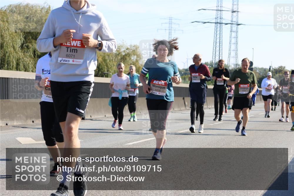 03.10.2025 - Köhlbrandbrückenlauf Strokosch-Dieckow http://msf.ph/oto/9109715 03.10.2025 12:25:19 Position 3 6071, 5, 5418, 6196 meine-sportfotos.de