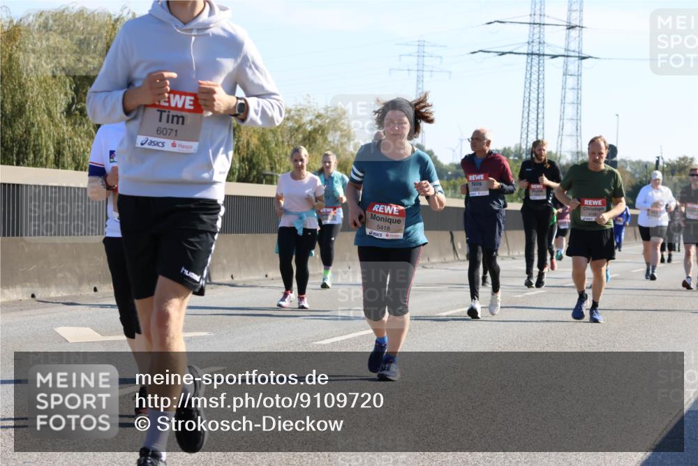 03.10.2025 - Köhlbrandbrückenlauf Strokosch-Dieckow http://msf.ph/oto/9109720 03.10.2025 12:25:19 Position 3 6071, 5418, 6196 meine-sportfotos.de
