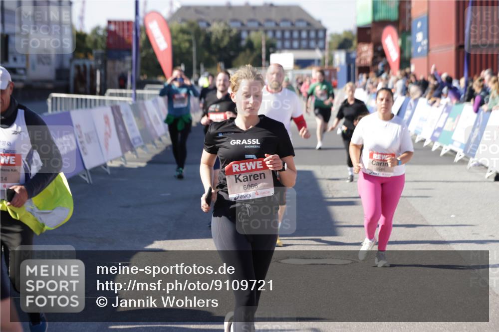 03.10.2025 - Köhlbrandbrückenlauf Jannik Wohlers http://msf.ph/oto/9109721 03.10.2025 13:29:50 Ziel 4629, 4660, 4714, 4720, 4733, 4825, 5119, 5120, 5260, 5333, 5574, 5587, 5621, 5930, 5944, 6066, 6234, 6698 meine-sportfotos.de