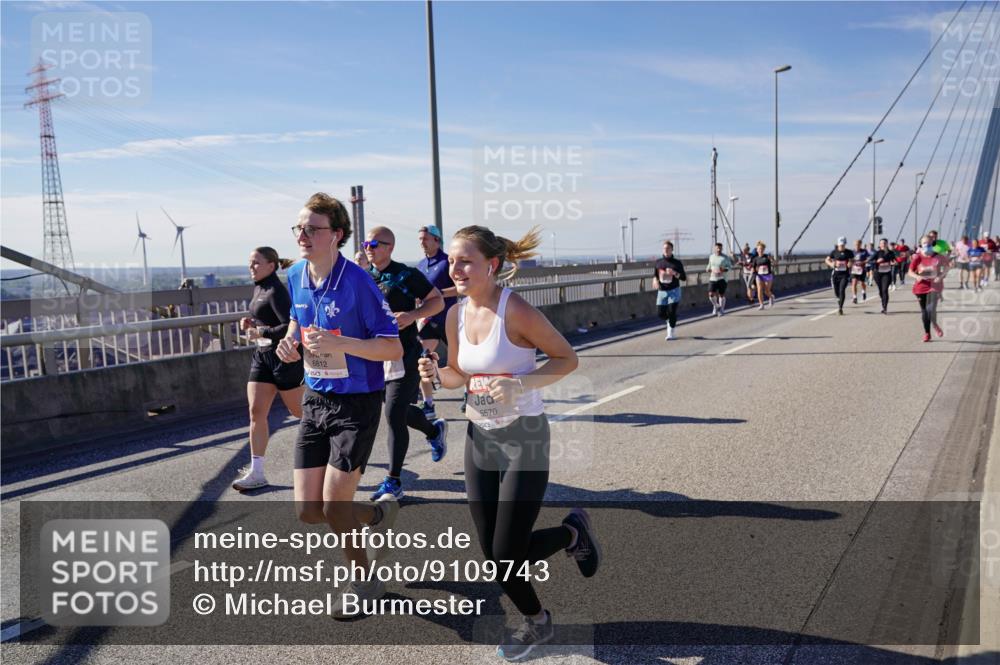 03.10.2025 - Köhlbrandbrückenlauf Michael Burmester http://msf.ph/oto/9109743 03.10.2025 12:52:10 Position 2 6812, 5570 meine-sportfotos.de