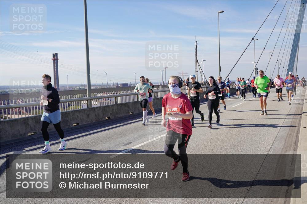 03.10.2025 - Köhlbrandbrückenlauf Michael Burmester http://msf.ph/oto/9109771 03.10.2025 12:52:14 Position 2  meine-sportfotos.de