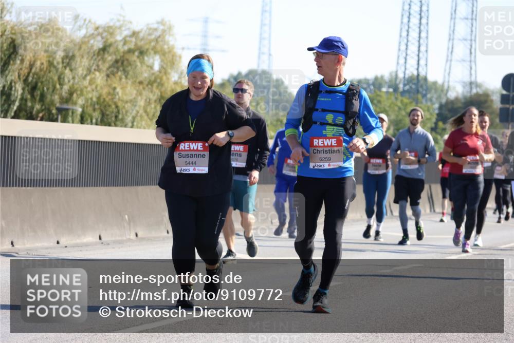 03.10.2025 - Köhlbrandbrückenlauf Strokosch-Dieckow http://msf.ph/oto/9109772 03.10.2025 12:25:36 Position 3 576, 6259, 5444 meine-sportfotos.de