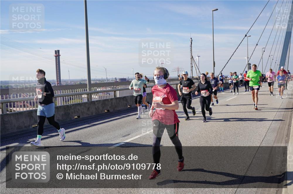 03.10.2025 - Köhlbrandbrückenlauf Michael Burmester http://msf.ph/oto/9109778 03.10.2025 12:52:14 Position 2  meine-sportfotos.de