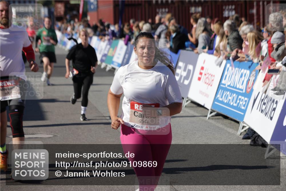 03.10.2025 - Köhlbrandbrückenlauf Jannik Wohlers http://msf.ph/oto/9109869 03.10.2025 13:29:53 Ziel 4629, 4660, 4714, 4720, 4733, 4825, 5119, 5120, 5260, 5333, 5574, 5587, 5621, 5930, 5944, 6066, 6234, 6570, 6698 meine-sportfotos.de