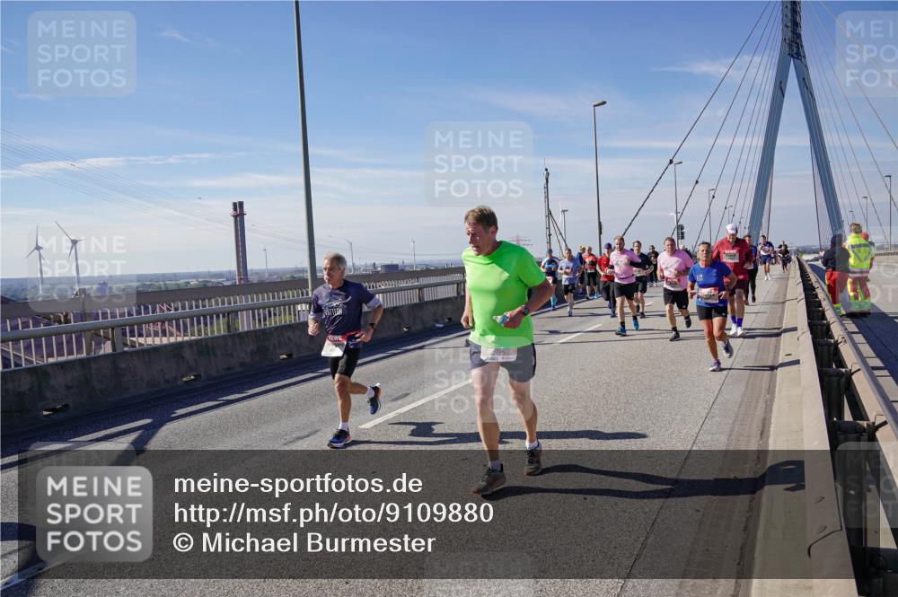 03.10.2025 - Köhlbrandbrückenlauf Michael Burmester http://msf.ph/oto/9109880 03.10.2025 12:52:17 Position 2  meine-sportfotos.de
