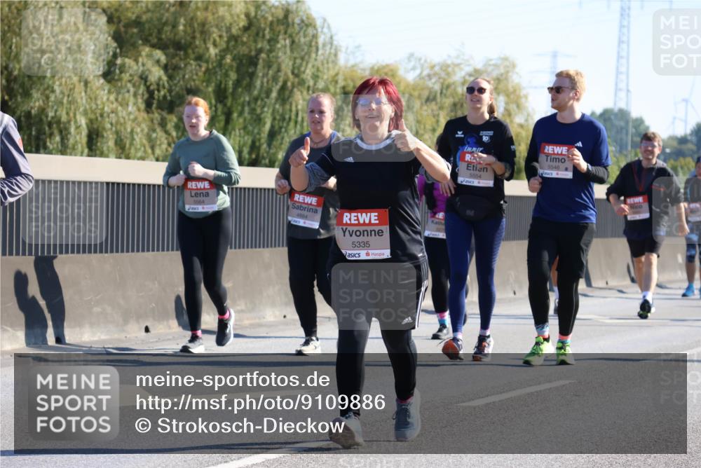 03.10.2025 - Köhlbrandbrückenlauf Strokosch-Dieckow http://msf.ph/oto/9109886 03.10.2025 12:25:58 Position 3 5564, 4884, 5335, 5546, 5554 meine-sportfotos.de