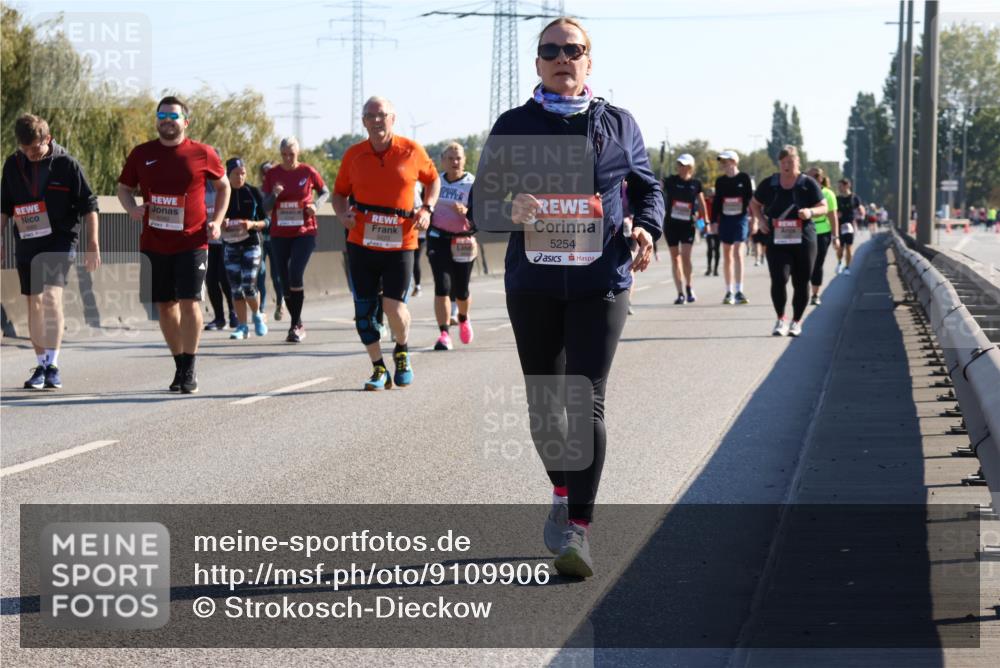 03.10.2025 - Köhlbrandbrückenlauf Strokosch-Dieckow http://msf.ph/oto/9109906 03.10.2025 12:26:04 Position 3 5254 meine-sportfotos.de