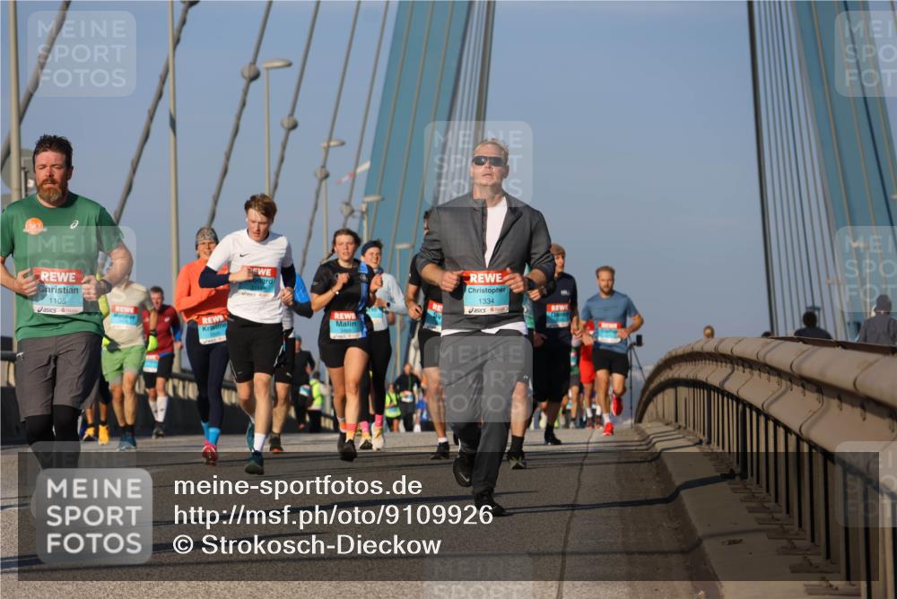 03.10.2025 - Köhlbrandbrückenlauf Strokosch-Dieckow http://msf.ph/oto/9109926 03.10.2025 09:41:21 Position 2 1105, 1334 meine-sportfotos.de