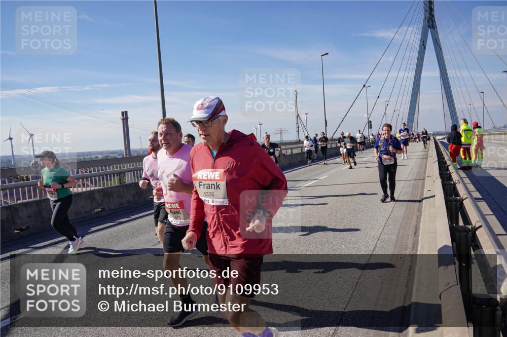 03.10.2025 - Köhlbrandbrückenlauf Michael Burmester http://msf.ph/oto/9109953 03.10.2025 12:52:21 Position 2 5873, 5336 meine-sportfotos.de
