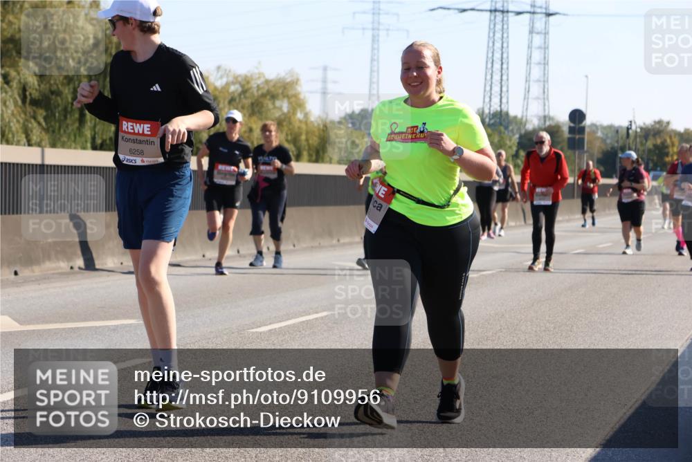 03.10.2025 - Köhlbrandbrückenlauf Strokosch-Dieckow http://msf.ph/oto/9109956 03.10.2025 12:26:18 Position 3 6258, 8 meine-sportfotos.de