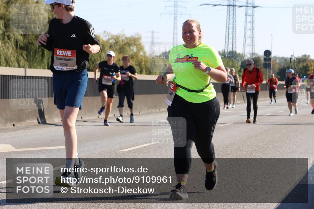03.10.2025 - Köhlbrandbrückenlauf Strokosch-Dieckow http://msf.ph/oto/9109961 03.10.2025 12:26:18 Position 3 6258 meine-sportfotos.de