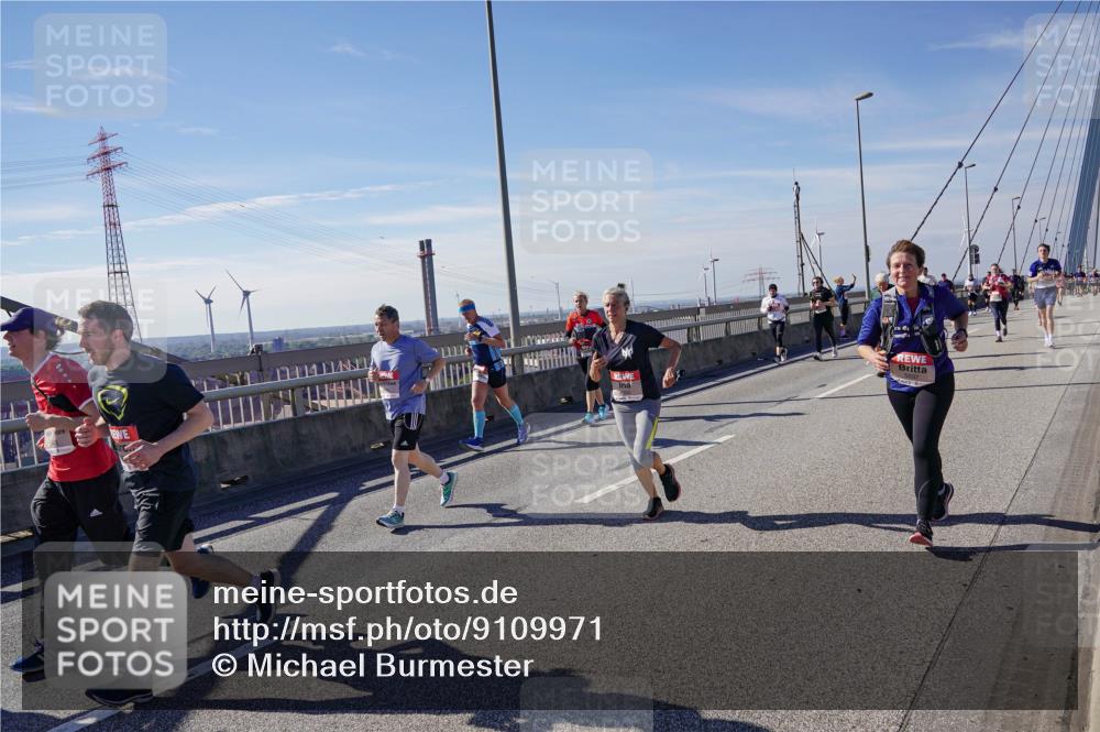 03.10.2025 - Köhlbrandbrückenlauf Michael Burmester http://msf.ph/oto/9109971 03.10.2025 12:52:22 Position 2  meine-sportfotos.de