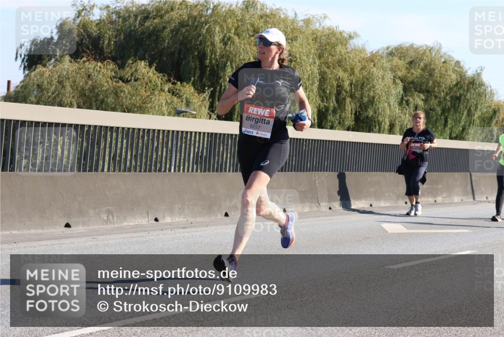 03.10.2025 - Köhlbrandbrückenlauf Strokosch-Dieckow http://msf.ph/oto/9109983 03.10.2025 12:26:22 Position 3 6257 meine-sportfotos.de