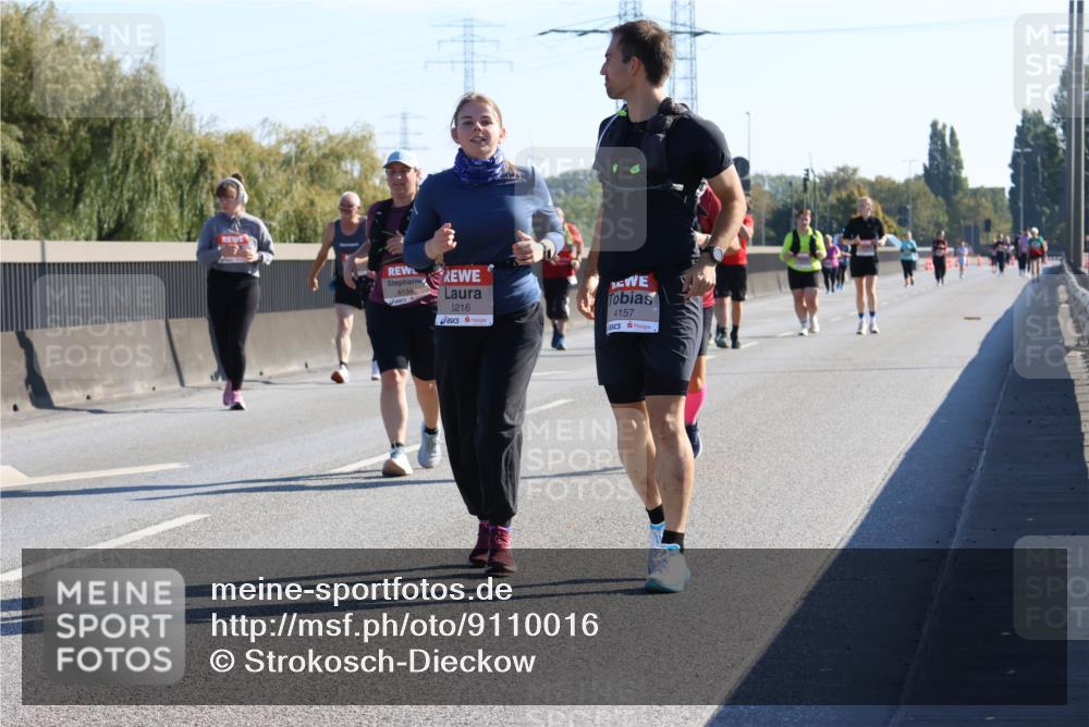 03.10.2025 - Köhlbrandbrückenlauf Strokosch-Dieckow http://msf.ph/oto/9110016 03.10.2025 12:26:30 Position 3 6134, 5216, 4157 meine-sportfotos.de