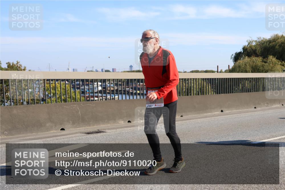 03.10.2025 - Köhlbrandbrückenlauf Strokosch-Dieckow http://msf.ph/oto/9110020 03.10.2025 12:26:33 Position 3 860, 5527 meine-sportfotos.de
