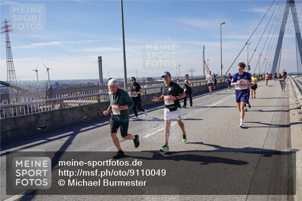 03.10.2025 - Köhlbrandbrückenlauf Michael Burmester http://msf.ph/oto/9110049 03.10.2025 12:52:26 Position 2  meine-sportfotos.de