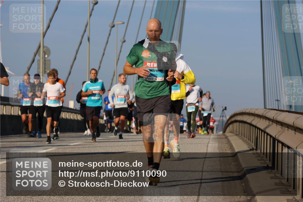 03.10.2025 - Köhlbrandbrückenlauf Strokosch-Dieckow http://msf.ph/oto/9110090 03.10.2025 09:41:44 Position 2 3073 meine-sportfotos.de