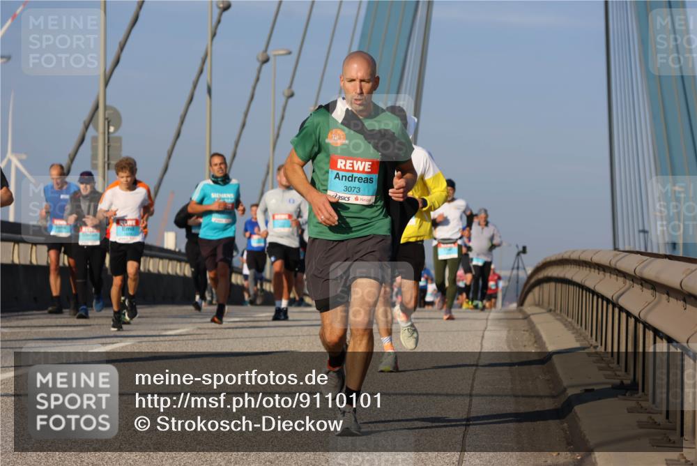 03.10.2025 - Köhlbrandbrückenlauf Strokosch-Dieckow http://msf.ph/oto/9110101 03.10.2025 09:41:44 Position 2 3073 meine-sportfotos.de