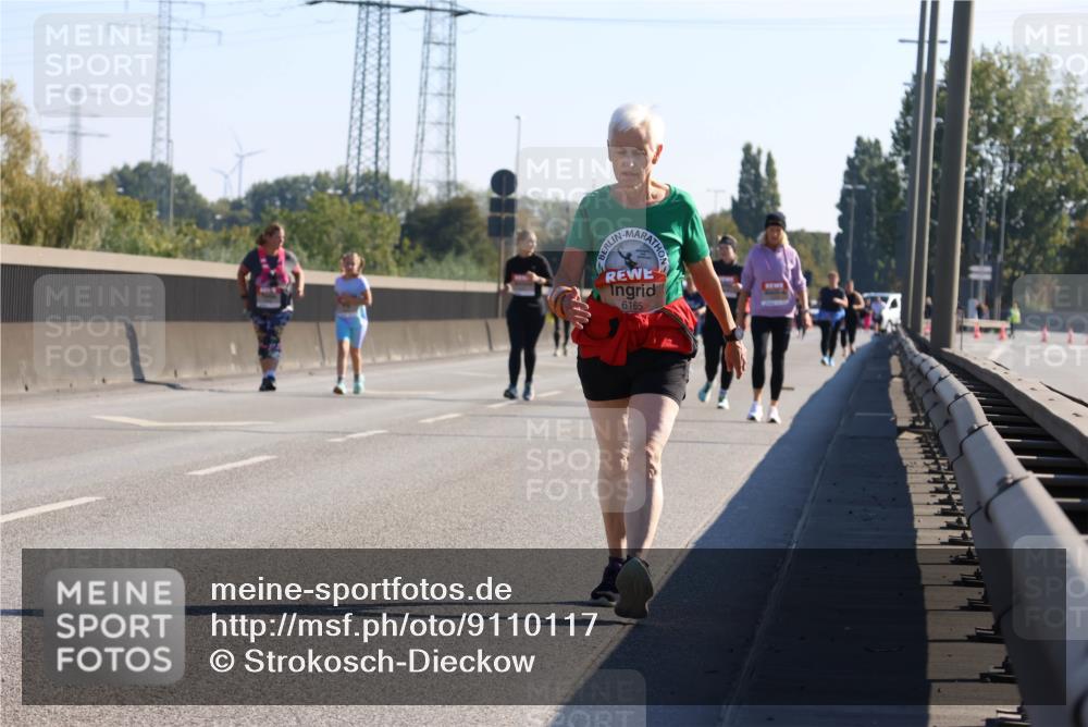 03.10.2025 - Köhlbrandbrückenlauf Strokosch-Dieckow http://msf.ph/oto/9110117 03.10.2025 12:27:20 Position 3 6165 meine-sportfotos.de