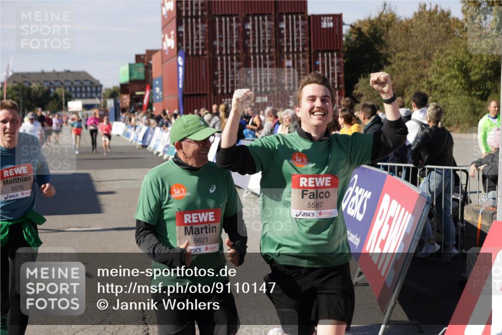 03.10.2025 - Köhlbrandbrückenlauf Jannik Wohlers http://msf.ph/oto/9110147 03.10.2025 13:29:58 Ziel 4459, 4714, 4825, 5333, 5369, 5574, 5587, 5621, 5930, 5944, 6066, 6234, 6570, 6698 meine-sportfotos.de