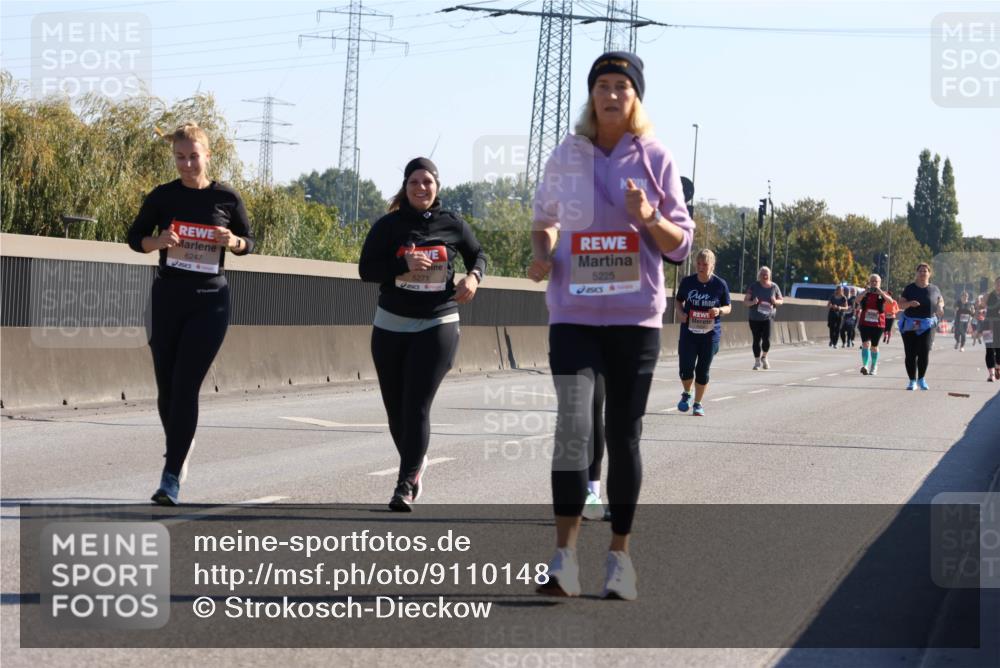 03.10.2025 - Köhlbrandbrückenlauf Strokosch-Dieckow http://msf.ph/oto/9110148 03.10.2025 12:27:32 Position 3 6247, 5271, 5225 meine-sportfotos.de